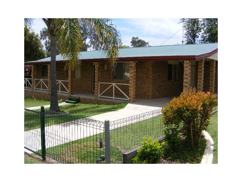 8 Smith Street, Wondai QLD 4606