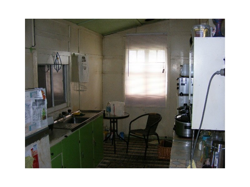 27 Brampston Street, Wondai QLD 4606