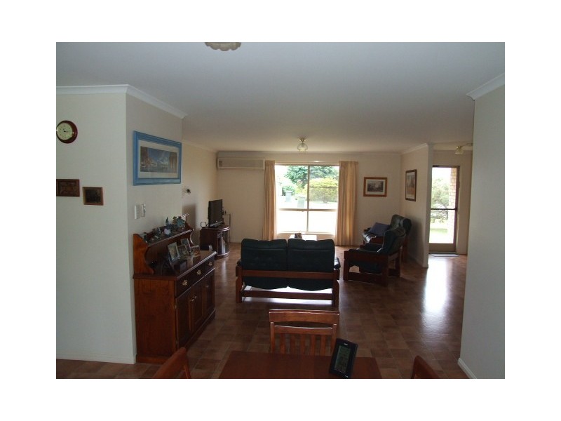 18 Burns Crescent, Wondai QLD 4606