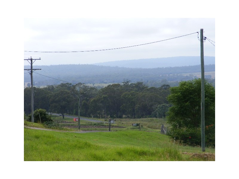 14 Magnussens Drive, Tingoora QLD 4608