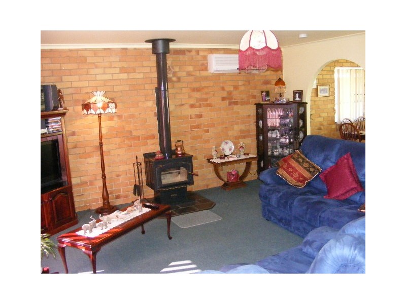 49 Lysdale Road, Wondai QLD 4606