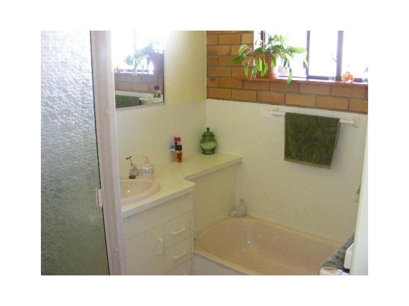 49 Lysdale Road, Wondai QLD 4606