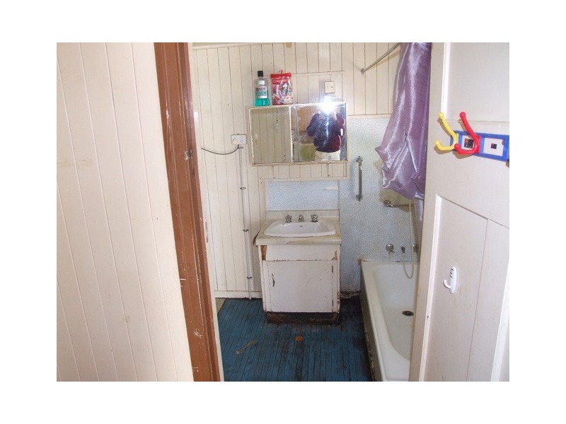 17 Greenview Road, Wondai QLD 4606