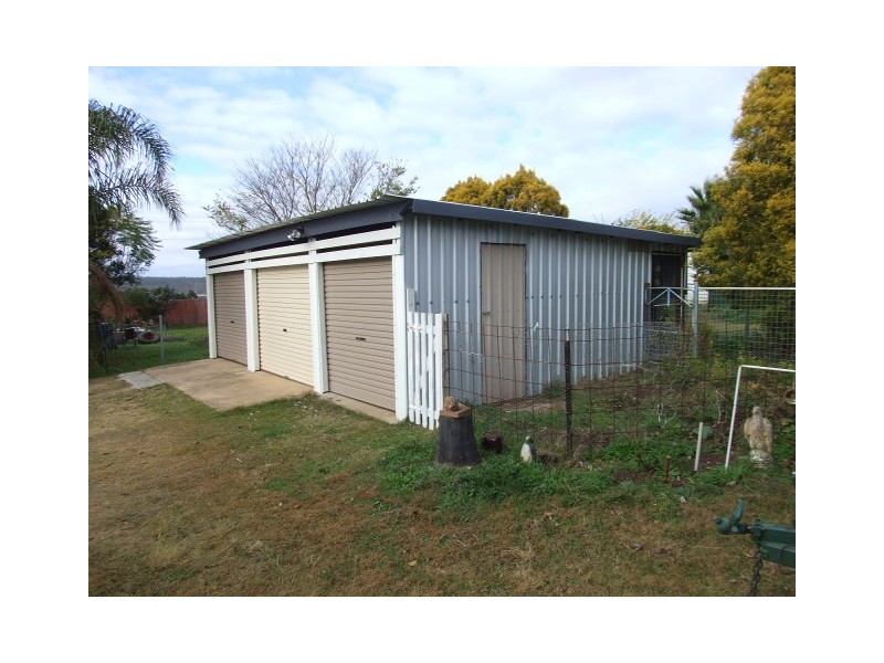 15 Taylor Street East, Murgon QLD 4605