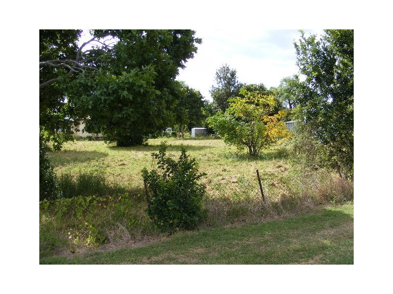 17 cnr Perkins & Lamb Street, Murgon QLD 4605
