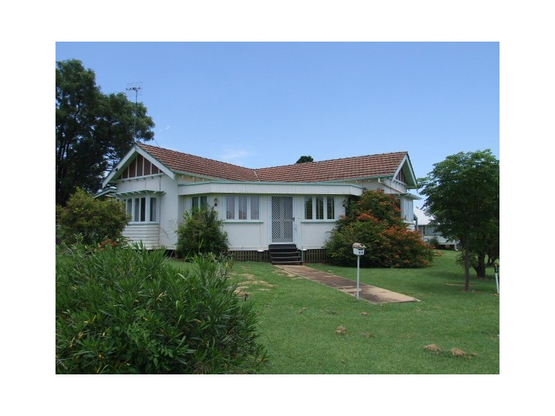 44 Edwards Street, Wondai QLD 4606