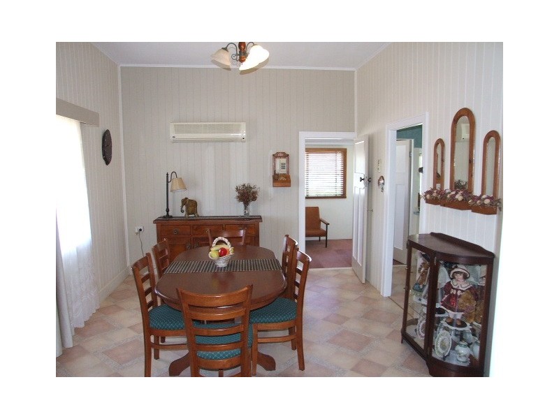 22 Collingwood Street, Proston QLD 4613