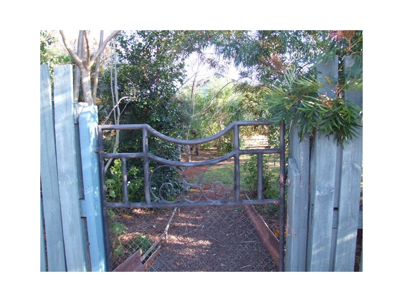 9 Howard Road, Proston QLD 4613