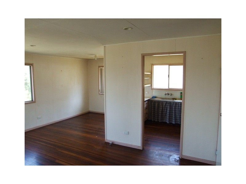 16 Reidys Road, Hivesville QLD 4612