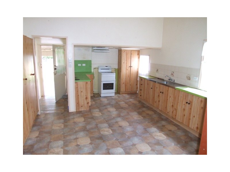 52 Pring Street, Wondai QLD 4606