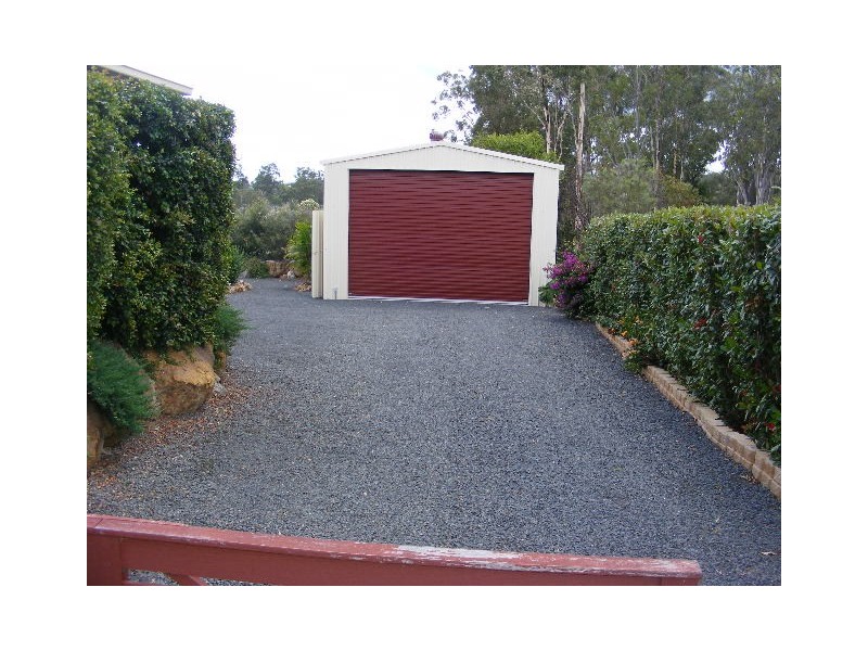65 Grant Crescent, Wondai QLD 4606