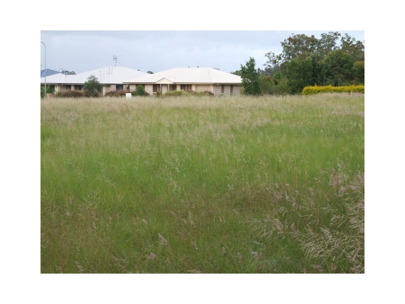 19 Grant Crescent, Wondai QLD 4606