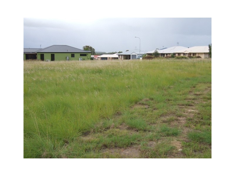 19 Grant Crescent, Wondai QLD 4606