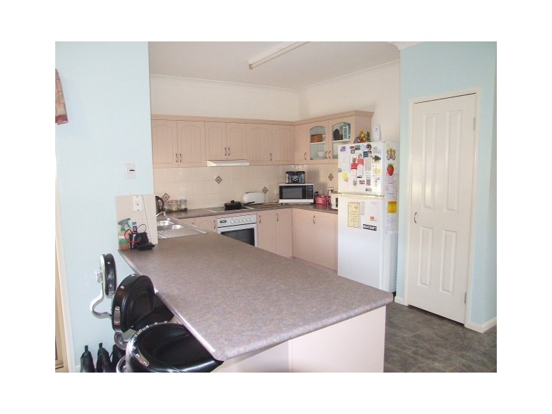 32 Burns Crescent, Wondai QLD 4606