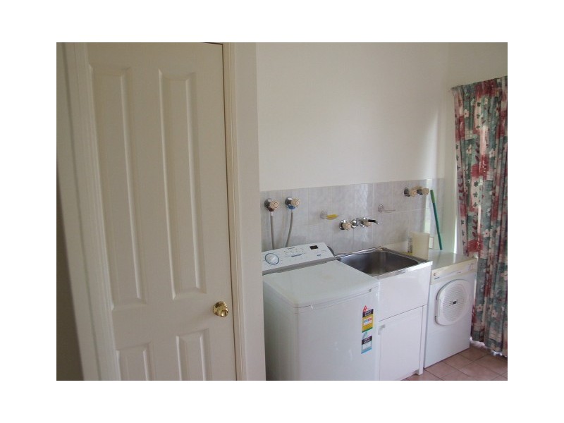 32 Burns Crescent, Wondai QLD 4606