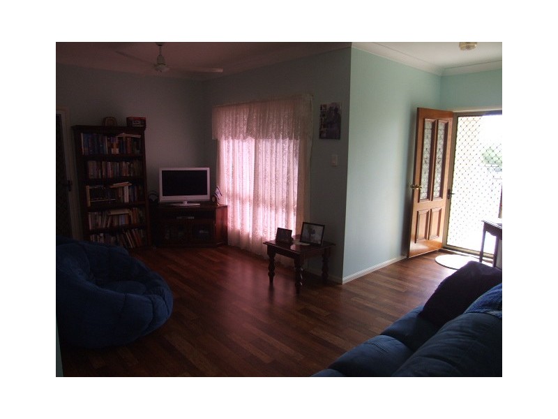 32 Burns Crescent, Wondai QLD 4606