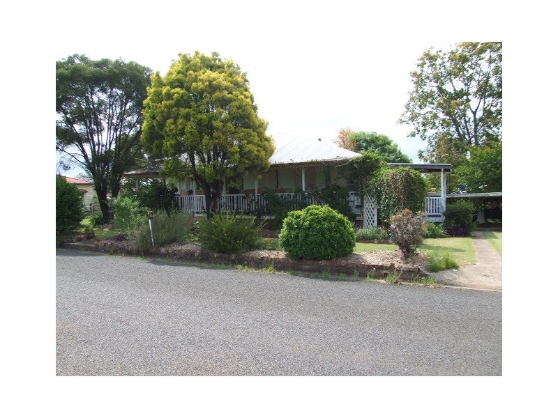 17 Haly Street, Wondai QLD 4606