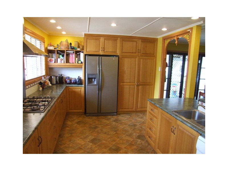 17 Haly Street, Wondai QLD 4606