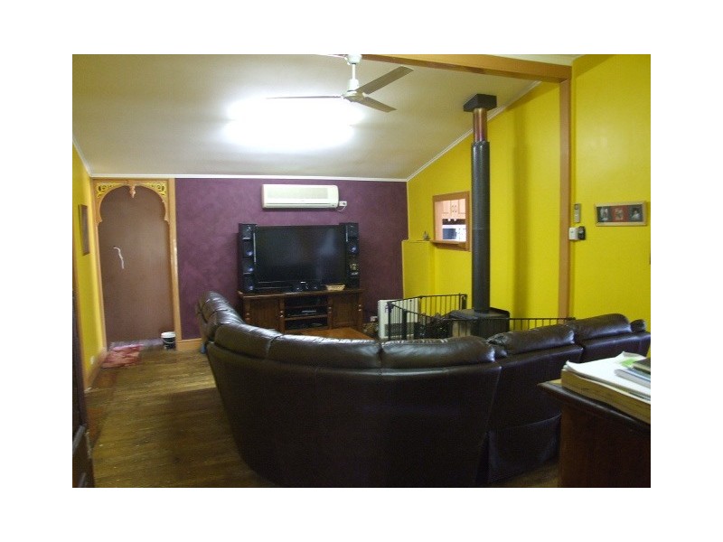 17 Haly Street, Wondai QLD 4606