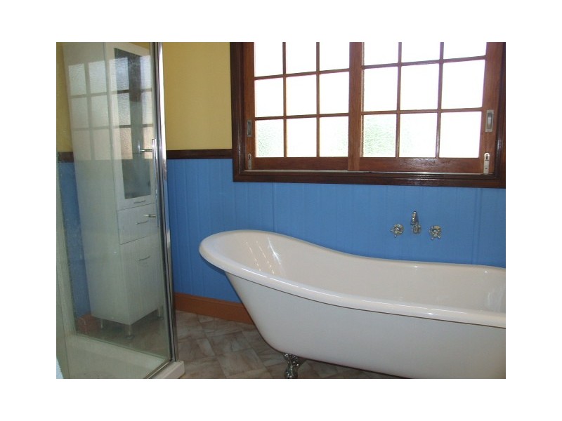 17 Haly Street, Wondai QLD 4606