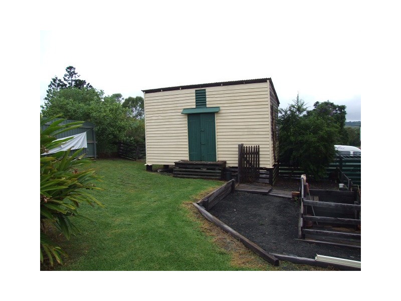 8 Hams Street, Tingoora QLD 4608