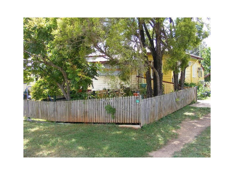 16 Thompson Street, Murgon QLD 4605