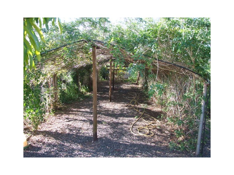 9 Howard Road, Proston QLD 4613