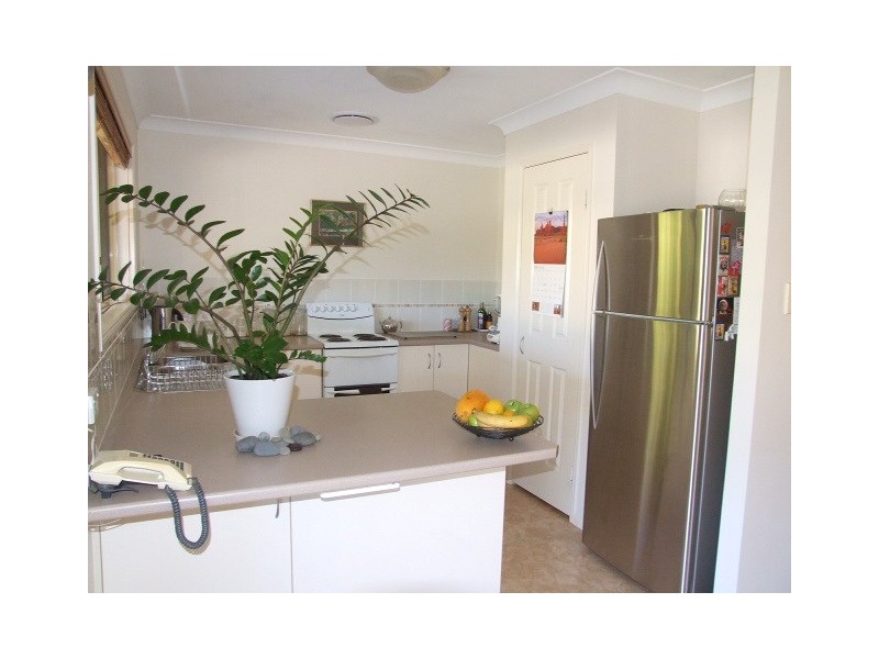 10 Grant Crescent, Wondai QLD 4606