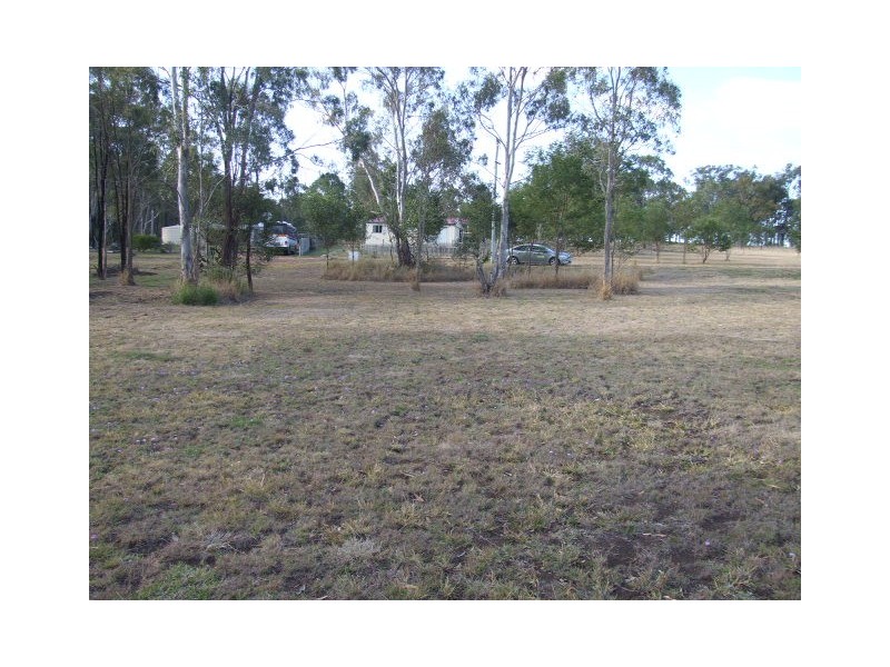 76 Harris Street, Hivesville QLD 4612