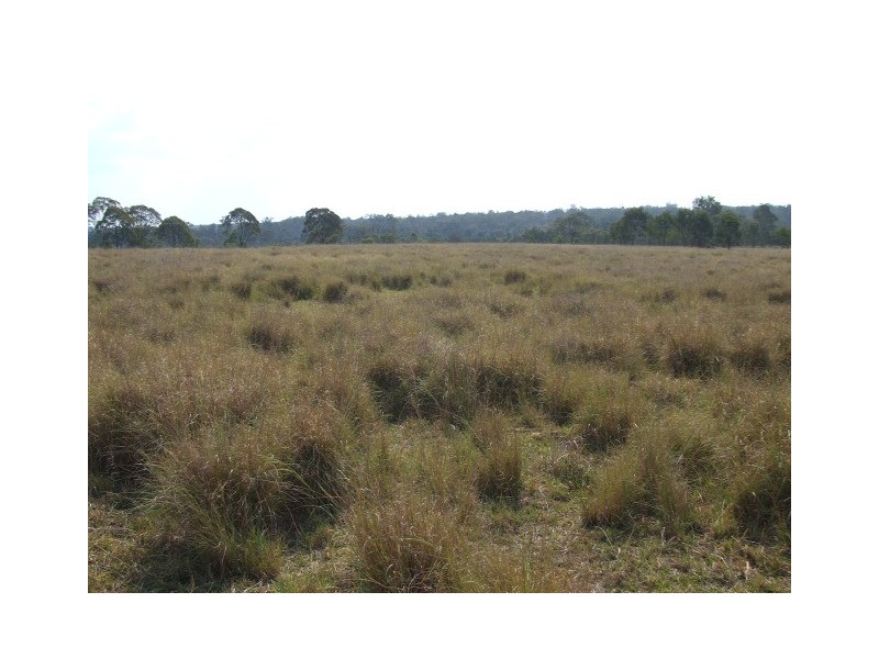 496 Wooden Hut Road, Inverlaw QLD 4610