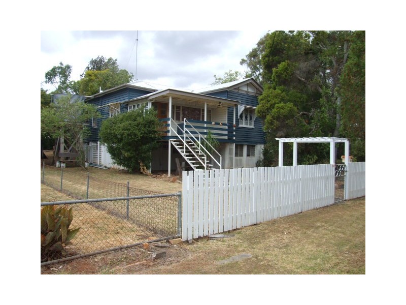 128 MacKenzie Street, Wondai QLD 4606