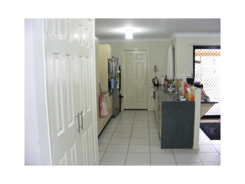 2 Grant Crescent, Wondai QLD 4606