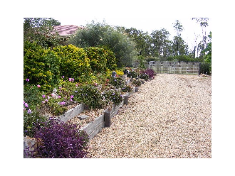 2 Grant Crescent, Wondai QLD 4606