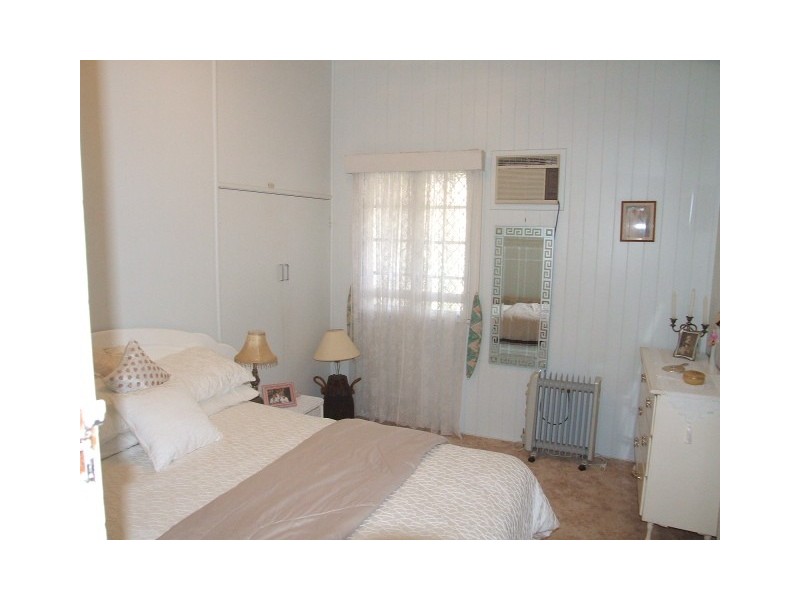 61 Edwards Street, Wondai QLD 4606