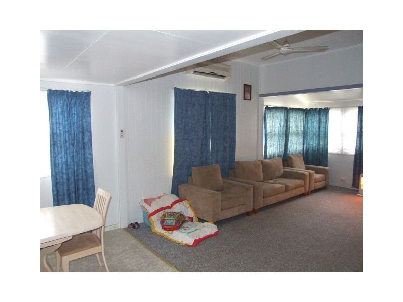 70 Pring Street, Wondai QLD 4606