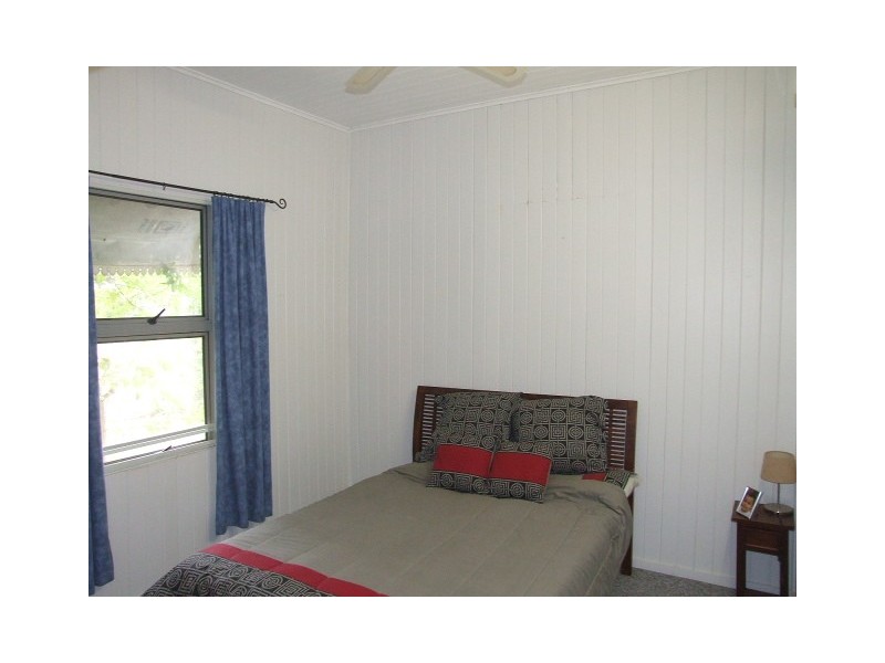 70 Pring Street, Wondai QLD 4606