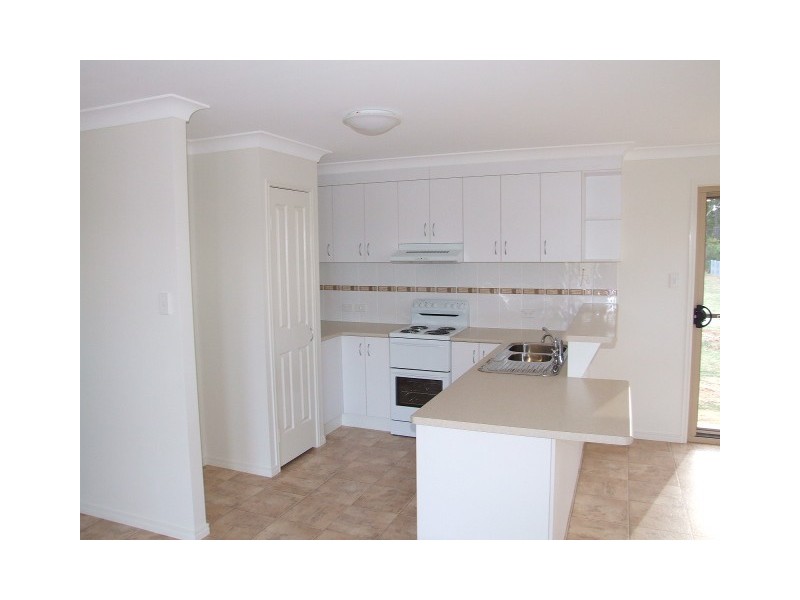 7 Grant Crescent, Wondai QLD 4606