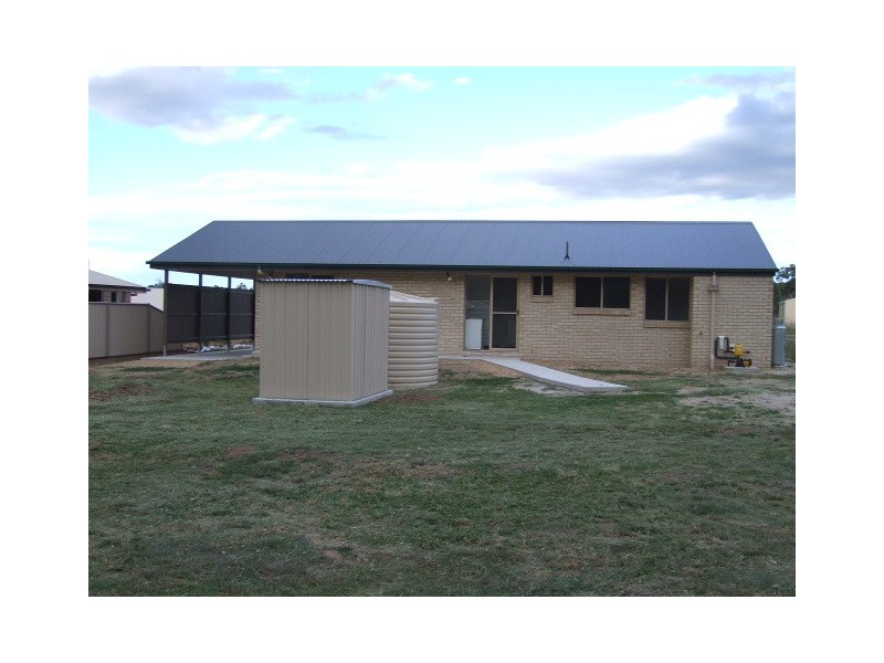 7 Grant Crescent, Wondai QLD 4606