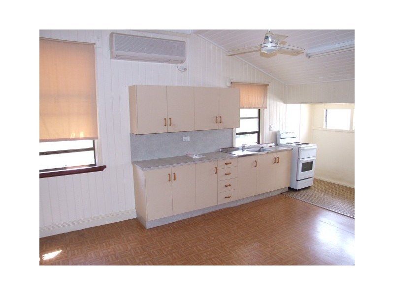 65 Edwards Street, Wondai QLD 4606