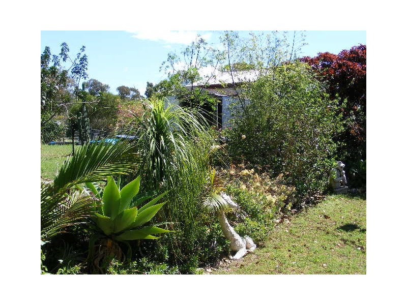 13 Collins Street, Proston QLD 4613