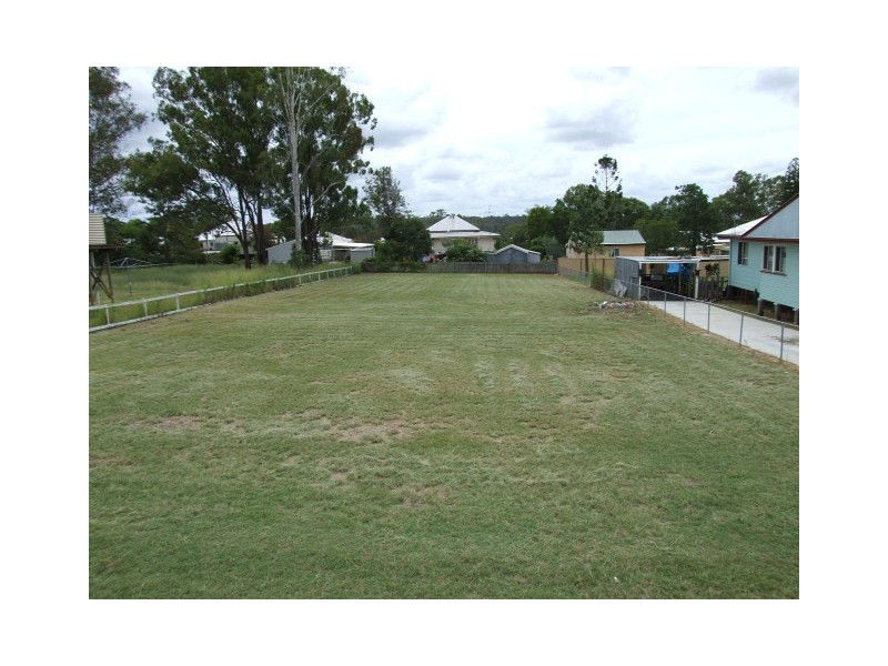 81 Baynes Street, Wondai QLD 4606