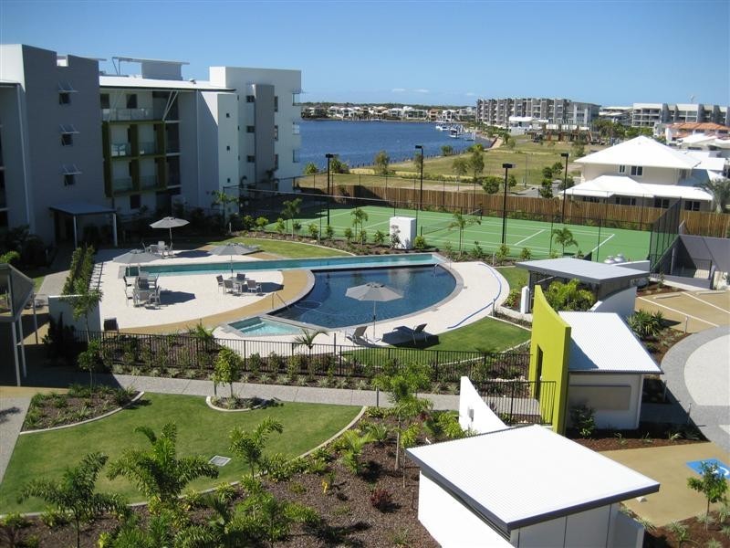 17/51 Grand Parade, Kawana Island QLD 4575