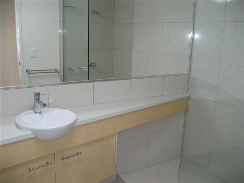 5/51 Grand Parade, Kawana Island QLD 4575