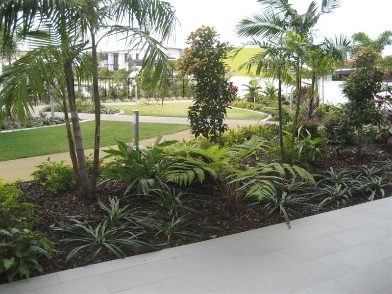 5/51 Grand Parade, Kawana Island QLD 4575