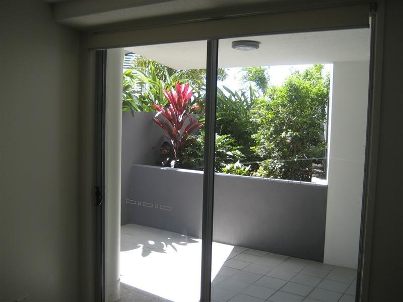 7/51 Grand Parade, Kawana Island QLD 4575