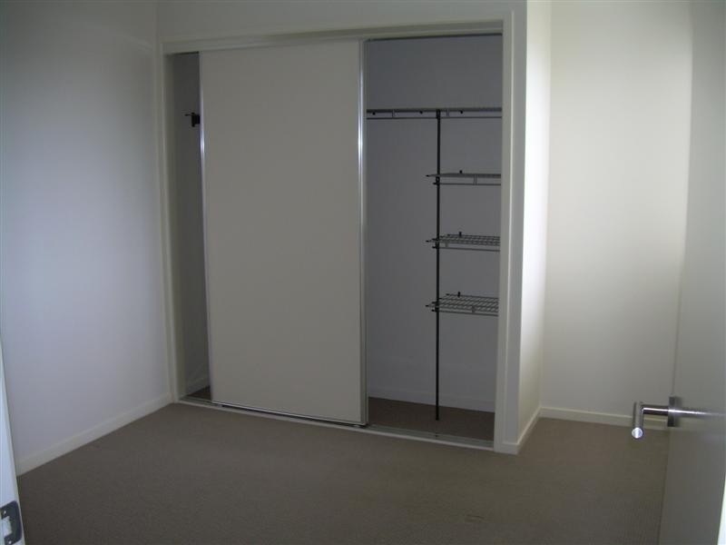 26/4 GRAND PARADE, Kawana Island QLD 4575