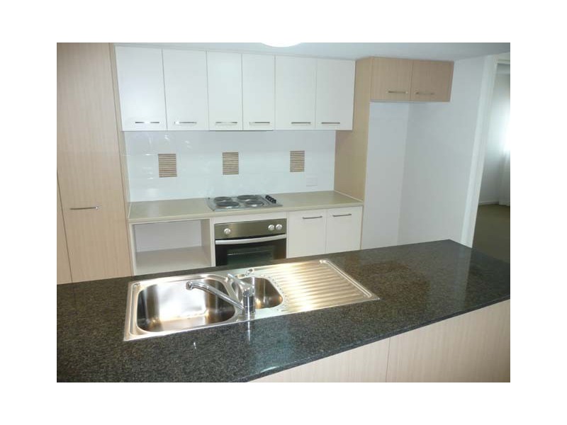 38/10 Grand Parade, Kawana Island QLD 4575