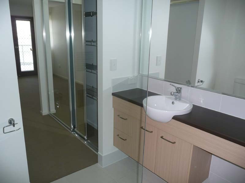 43/10 Grand Parade, Parrearra QLD 4575