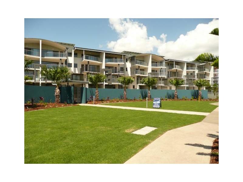 13/10 Grand Parade, Kawana Island QLD 4575