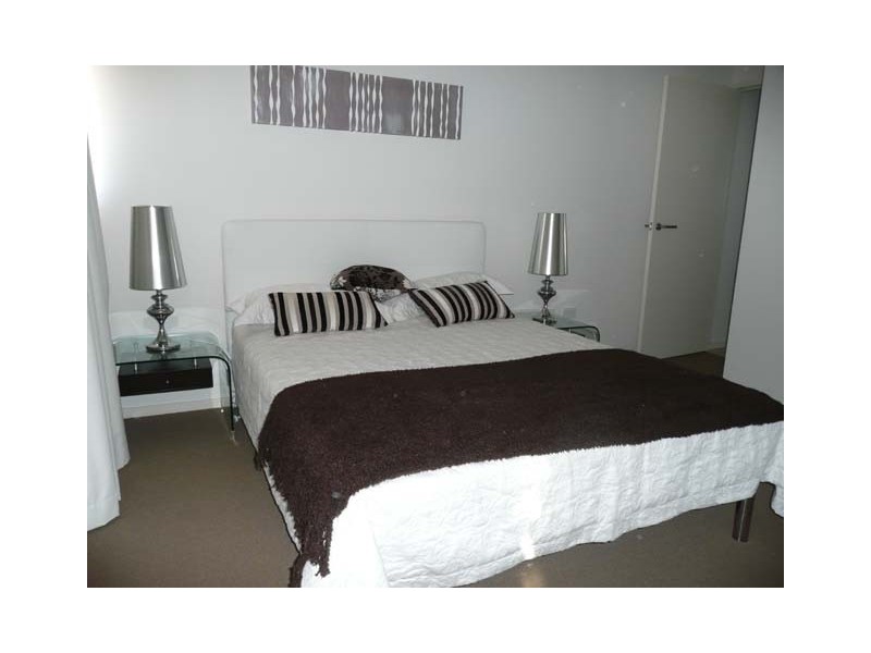 13/10 Grand Parade, Kawana Island QLD 4575